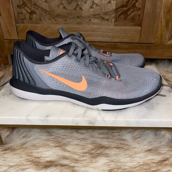 Nike Flex Supreme TR5 Training Shoes - Picture 2 of 10
